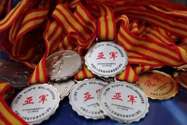 惠州夜间直播现象引发 热议与争议